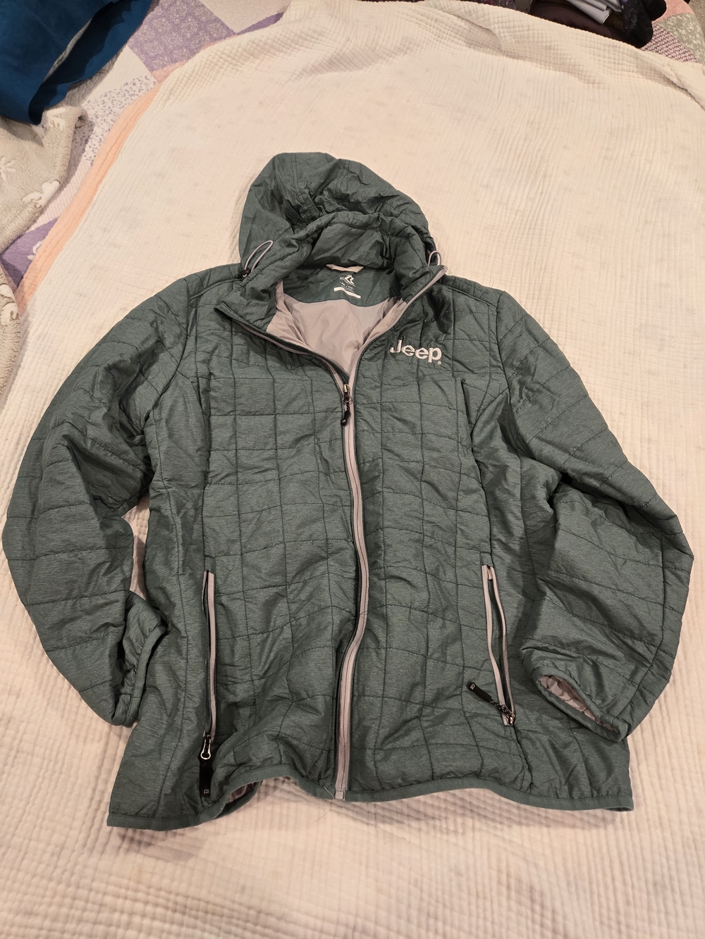 Jeep Hooded Puffer Jacket in Sage Green